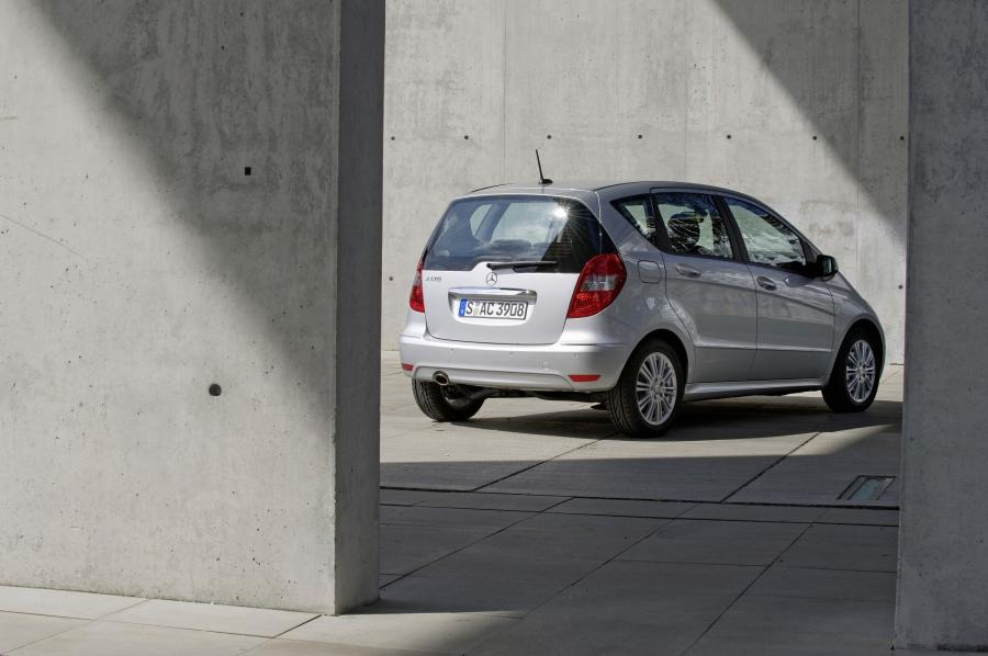  Mercedes-Benz A-Class 5-Door 2009 года  (фото 38 из 114)